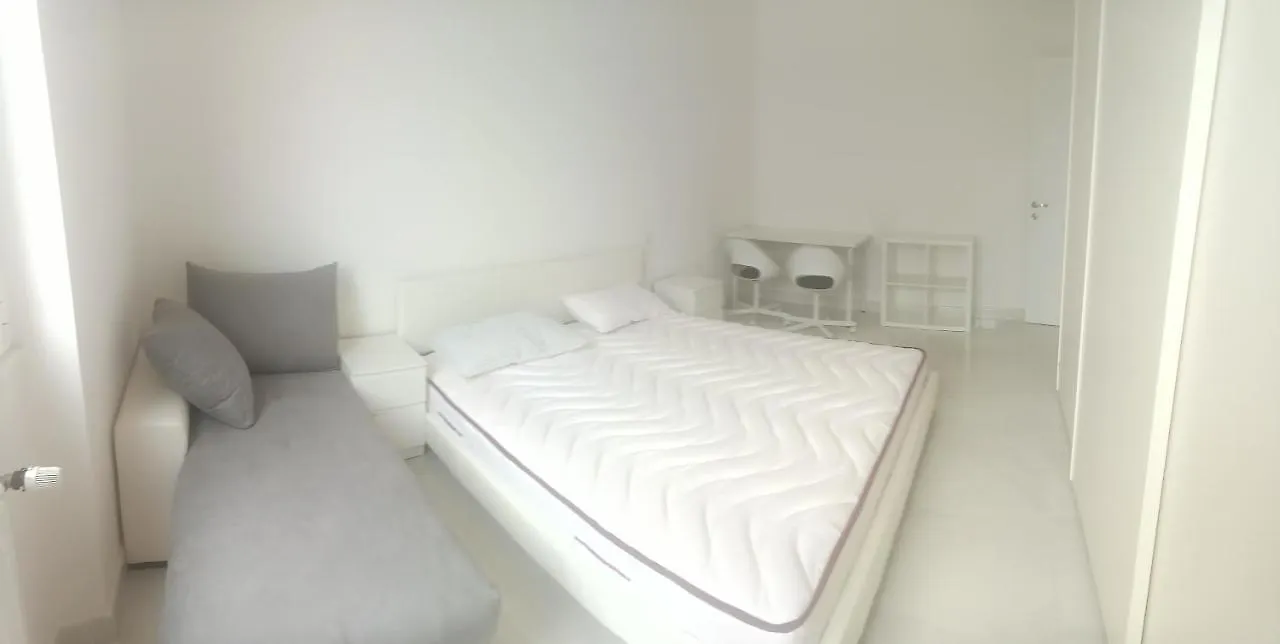 Flarer Appartamento Pavia 0*,  Italia